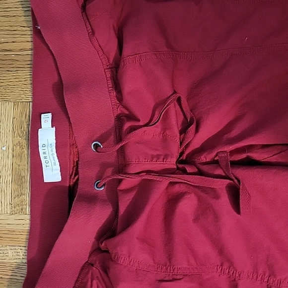 Torrid Red Drawstring Pants - Picture 2 of 4